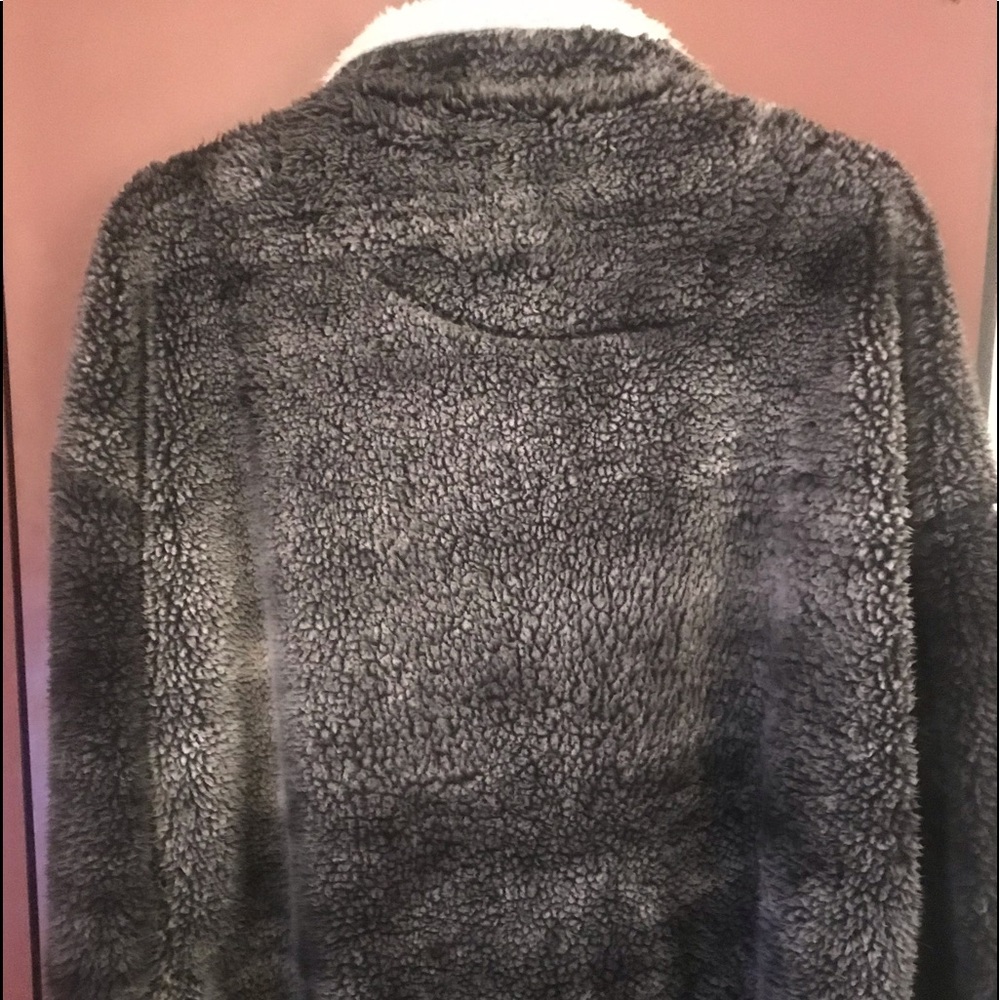 Women’s Charcoal Grey Sherpa Pullover